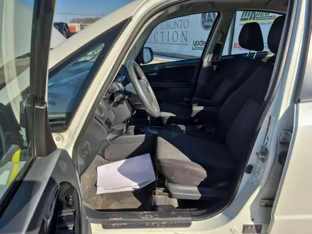 2009 Suzuki SX4 - Photo 9