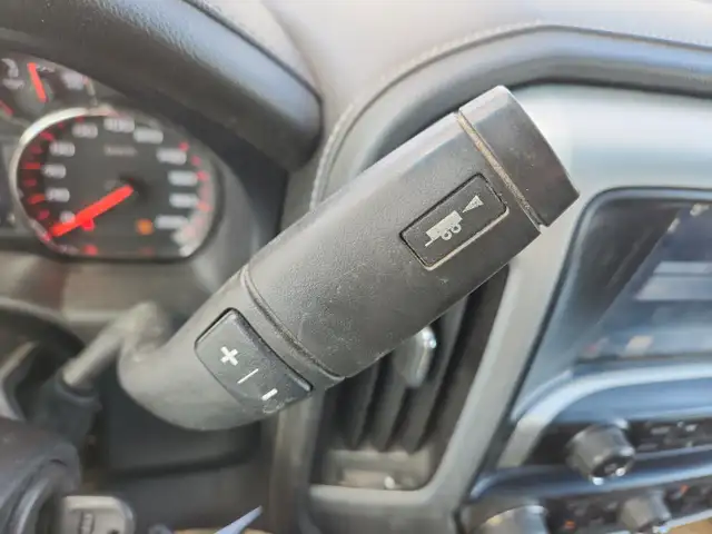 2016 GMC Sierra 2500HD - Photo 9
