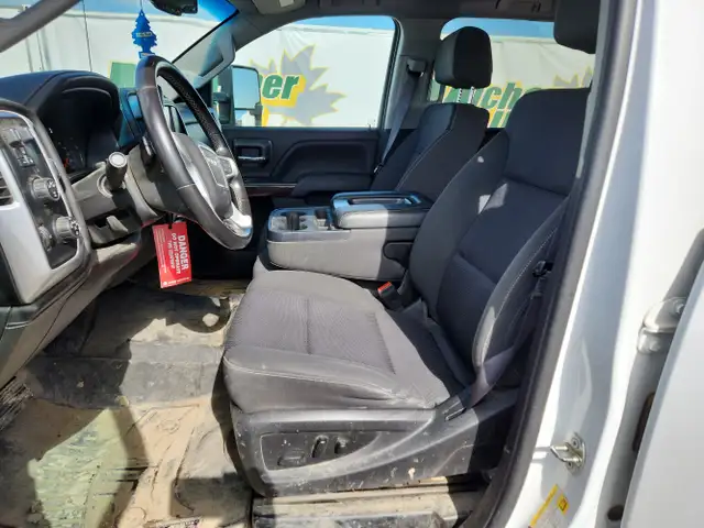 2016 GMC Sierra 2500HD - Photo 15