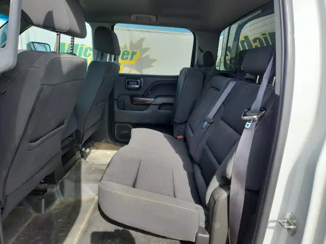 2016 GMC Sierra 2500HD - Photo 16