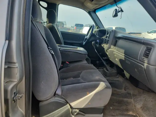 2003 GMC Sierra 3500 - Photo 18