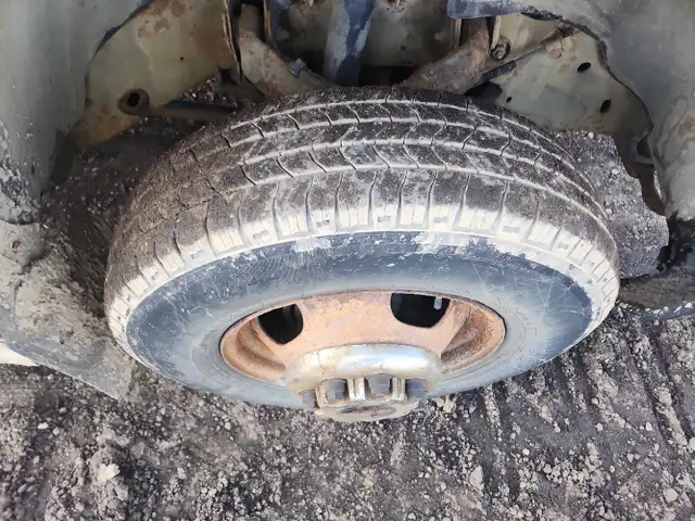 2003 GMC Sierra 3500 - Photo 31