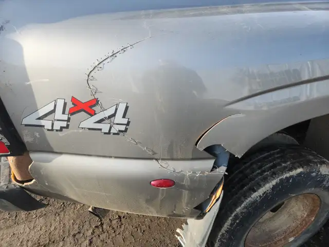 2003 GMC Sierra 3500 - Photo 44