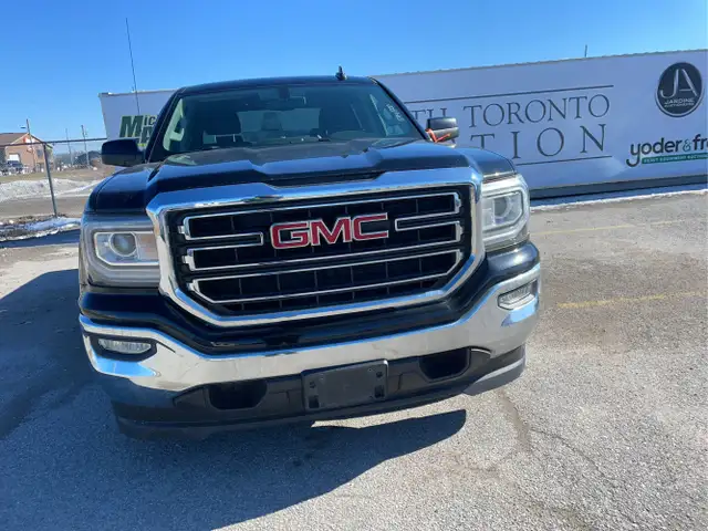 2018 GMC Sierra 1500 - Photo 2