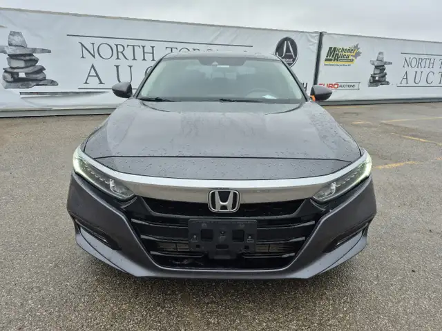2018 Honda Accord - Photo 2