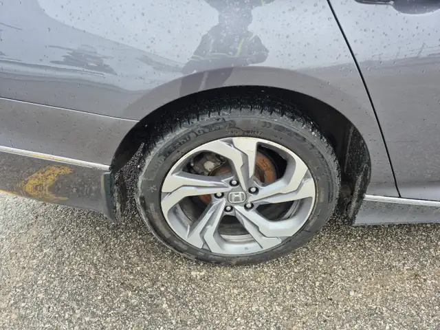 2018 Honda Accord - Photo 25