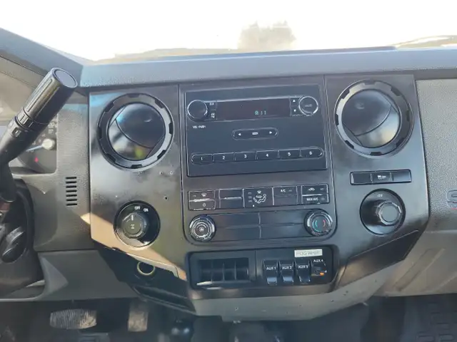 2015 Ford F-350 Super Duty - Photo 15