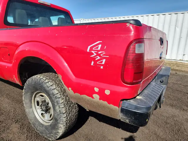 2015 Ford F-350 Super Duty - Photo 42