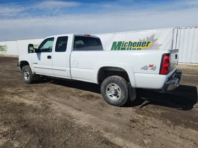 2006 Chevrolet Silverado 2500HD - Photo 3