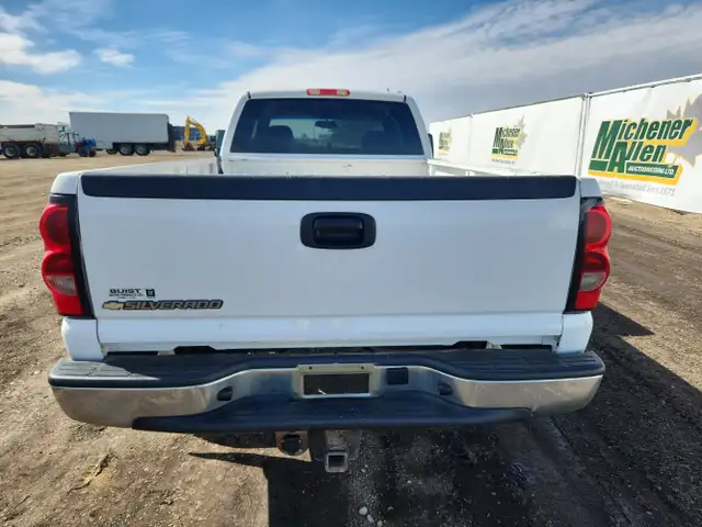 2006 Chevrolet Silverado 2500HD - Photo 4