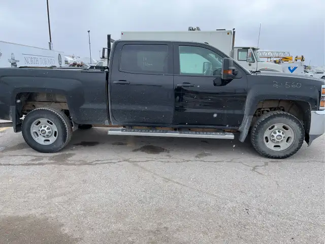 2019 Chevrolet Silverado 2500HD - Photo 4