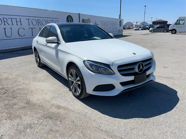 2016 Mercedes-Benz C-Class - Photo 3