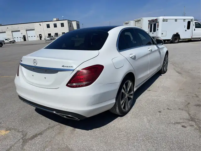2016 Mercedes-Benz C-Class - Photo 5