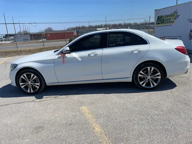 2016 Mercedes-Benz C-Class - Photo 8
