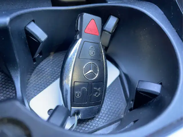 2016 Mercedes-Benz C-Class - Photo 13