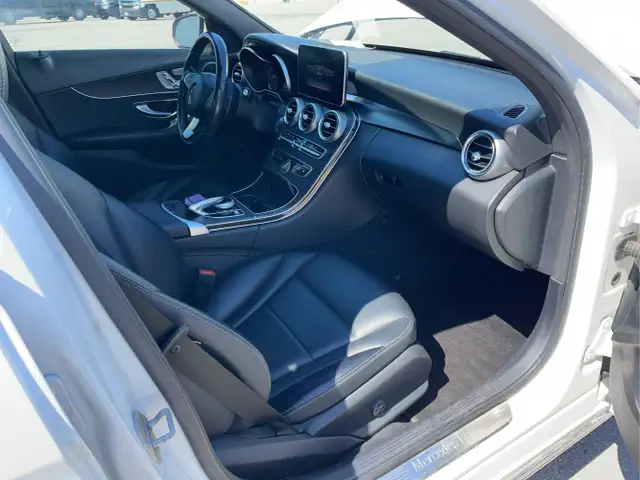 2016 Mercedes-Benz C-Class - Photo 17