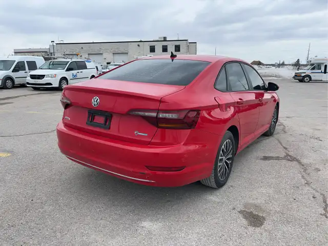 2019 Volkswagen Jetta - Photo 4
