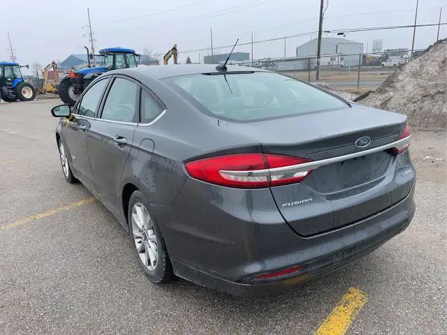 2017 Ford Fusion Hybrid - Photo 7