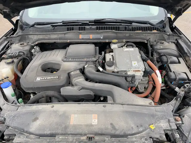 2017 Ford Fusion Hybrid - Photo 9