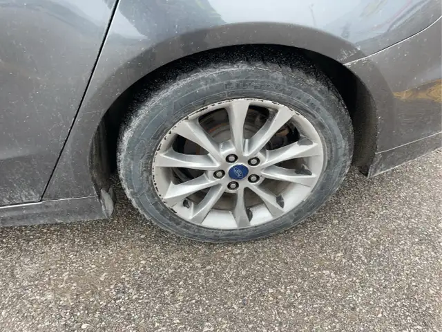 2017 Ford Fusion Hybrid - Photo 22