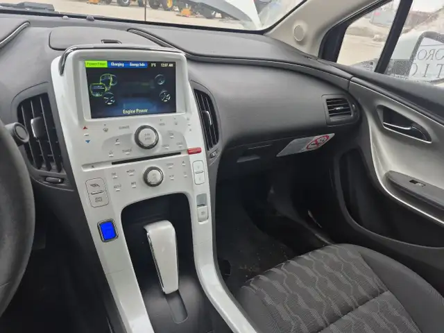 2012 Chevrolet Volt - Photo 12