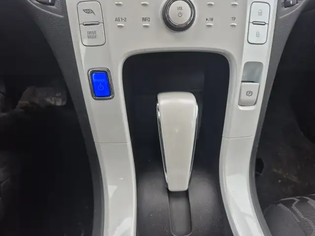 2012 Chevrolet Volt - Photo 19
