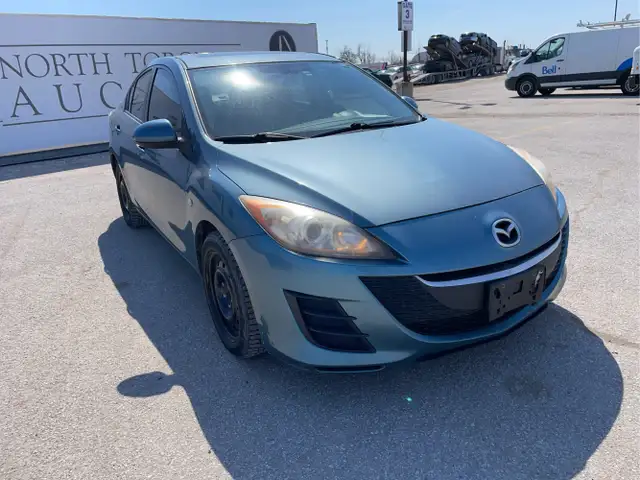 2010 Mazda Mazda3 - Photo 2
