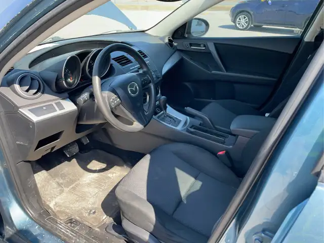 2010 Mazda Mazda3 - Photo 9