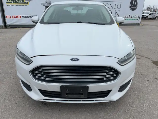 2014 Ford Fusion Hybrid - Photo 2