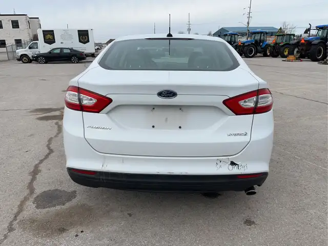 2014 Ford Fusion Hybrid - Photo 6