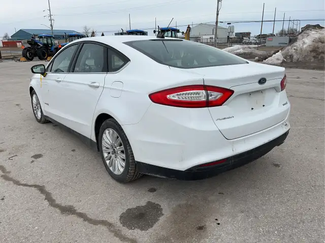 2014 Ford Fusion Hybrid - Photo 7