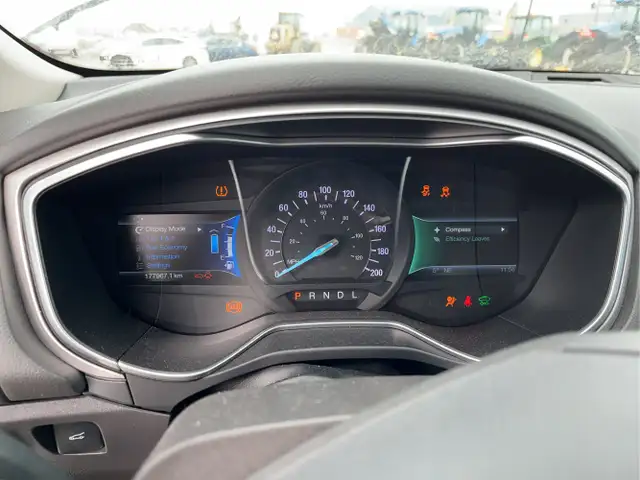 2014 Ford Fusion Hybrid - Photo 11