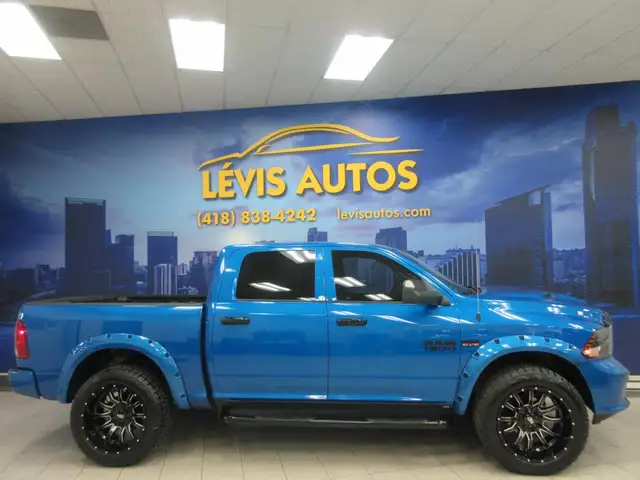 RAM 1500 CLASSIC 2022 EXPRESS NIGHT EDITION V-8 5.7 HEMI 4X4 BEA