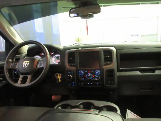 RAM 1500 CLASSIC 2022 EXPRESS NIGHT EDITION V-8 5.7 HEMI 4X4 BEA - Photo 20