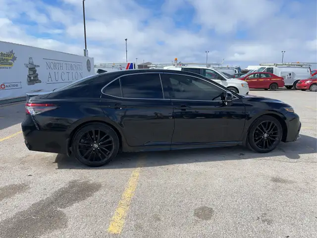 2023 Toyota Camry Hybrid - Photo 4