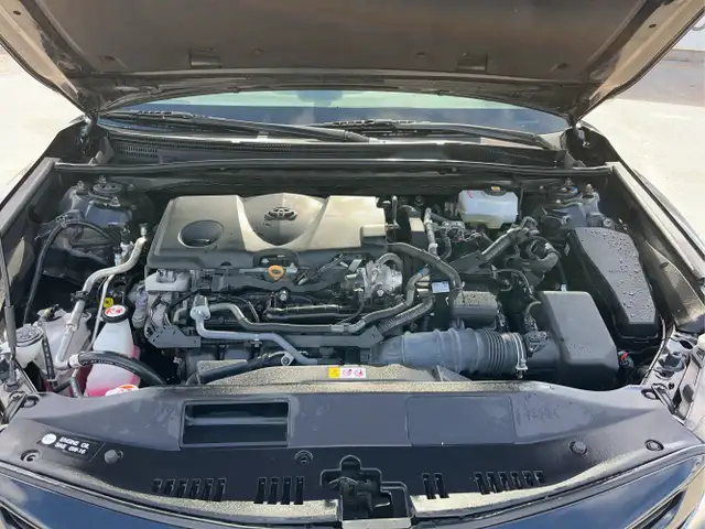2023 Toyota Camry Hybrid - Photo 12