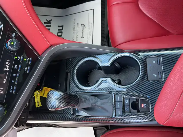 2023 Toyota Camry Hybrid - Photo 19