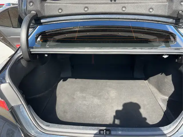 2023 Toyota Camry Hybrid - Photo 31