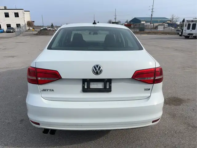 2015 Volkswagen Jetta - Photo 6