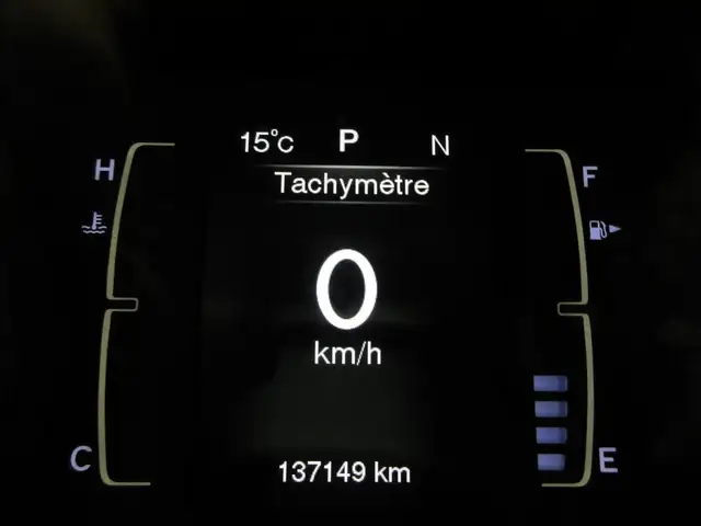 JEEP CHEROKEE 2016 NORTH EDITION V-6 3.2 LITRES 4X4 SIEGES   VOL - Photo 6