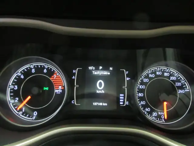 JEEP CHEROKEE 2016 NORTH EDITION V-6 3.2 LITRES 4X4 SIEGES   VOL - Photo 7