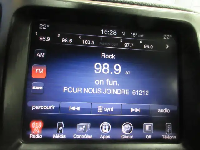 JEEP CHEROKEE 2016 NORTH EDITION V-6 3.2 LITRES 4X4 SIEGES   VOL - Photo 13