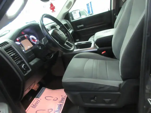 RAM 1500 CLASSIC 2021 EXPRESS NIGHT EDITION V-6 3.6 LITRES SIEGE - Photo 6