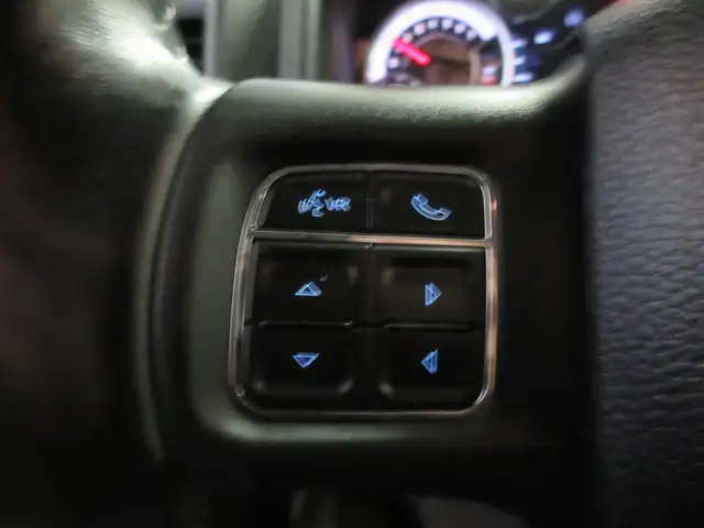 RAM 1500 CLASSIC 2021 EXPRESS NIGHT EDITION V-6 3.6 LITRES SIEGE - Photo 10