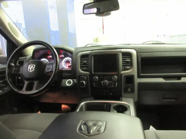 RAM 1500 CLASSIC 2021 EXPRESS NIGHT EDITION V-6 3.6 LITRES SIEGE - Photo 22