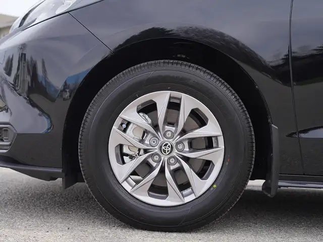 2026 Toyota Sienna XLE, Sunroof, 8 Passenger, Cruise Control. - Photo 11