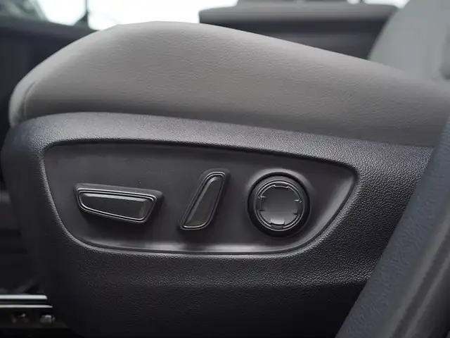 2026 Toyota Sienna XLE, Sunroof, 8 Passenger, Cruise Control. - Photo 16