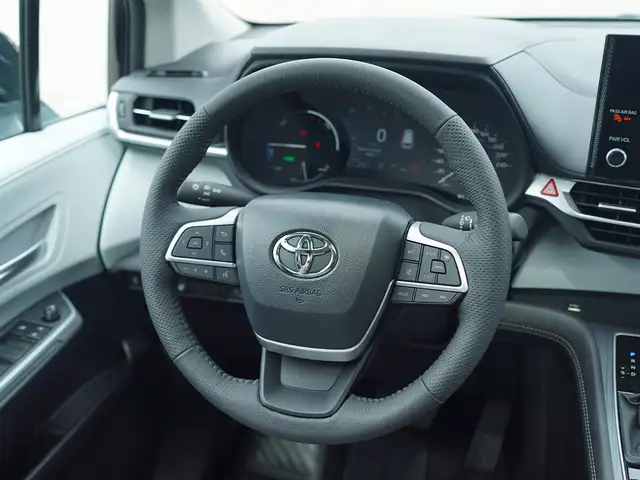 2026 Toyota Sienna XLE, Sunroof, 8 Passenger, Cruise Control. - Photo 17