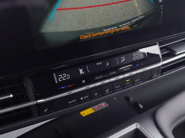 2026 Toyota Sienna XLE, Sunroof, 8 Passenger, Cruise Control. - Photo 26