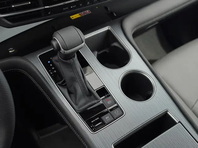 2026 Toyota Sienna XLE, Sunroof, 8 Passenger, Cruise Control. - Photo 28